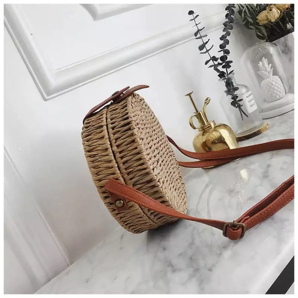 PREVIEW - Tan Crossbody Straw Bag - Picture 5 of 8